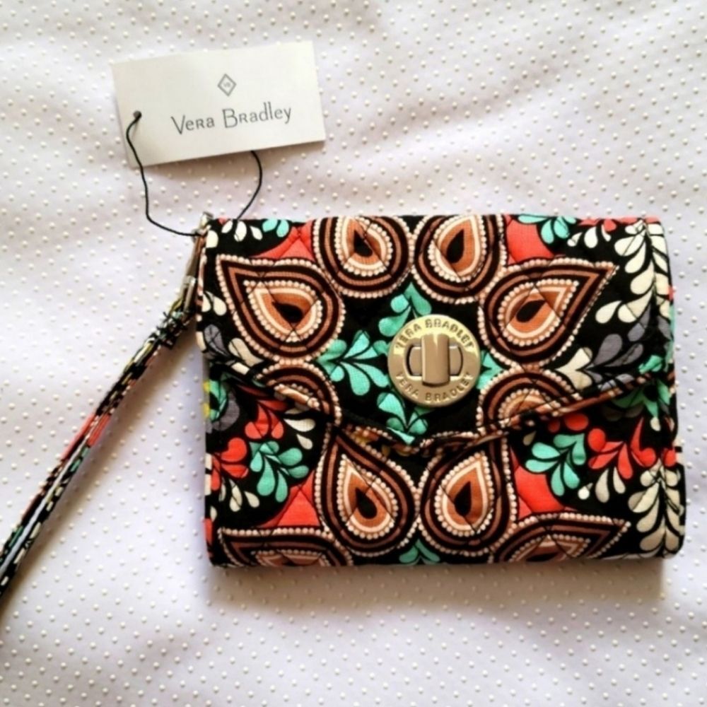 New Vera Bradley Sierra Euro Turn Lock Wristlet | Wallet